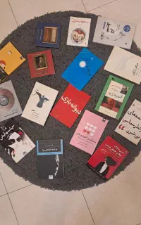 ۱۶ جلد کتاب