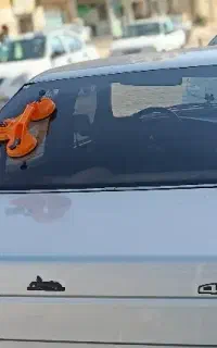 شیشه اتومبیل و ساختمان