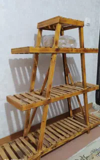 شلف چوبی بزرگ