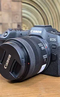 دورببن کانن EOS R8 24-50