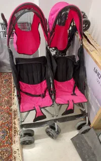 کالسکه عصایی دوقلو