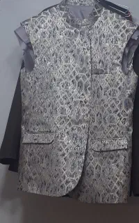 دوخت تخصصی کت شلوار پیراهن اداری مجلسی دیپلمات