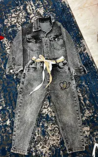 بلوز و شلوار لی