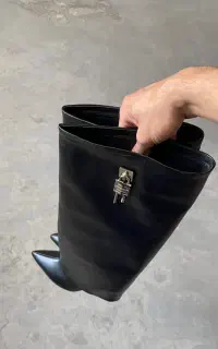 کفش بوت ژیوانشی