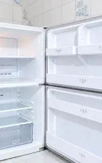 یخچال دوو اصل و دو عدد قهوه ساز