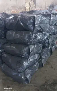 کارگر همراه با جای خواب