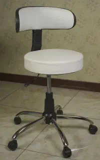 صندلی تابوره استاد کار مژه ناخن آزمایشگاه مدل بیتا