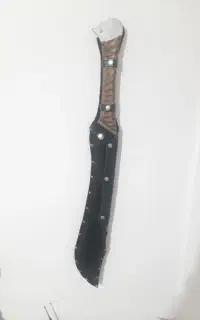 چاقوی ۸۰ سانتی