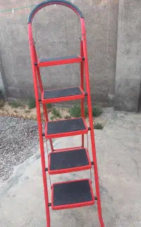 نردبان ۵ پله