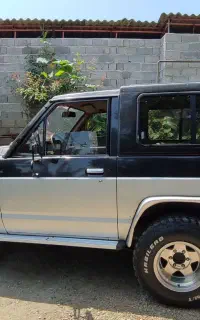 پاترول مدل ۷۷ مشکی نقره ای