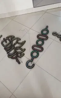 نئون سالم،۴ عدد