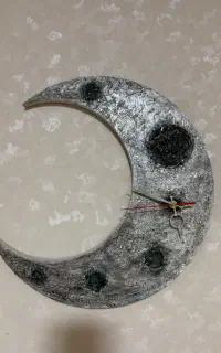 ساعت ماه شب تاب و برجسته