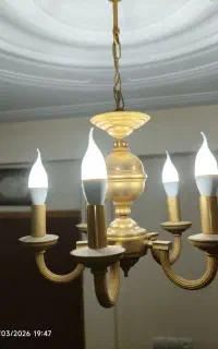 دو عدد لوستر قدیمی