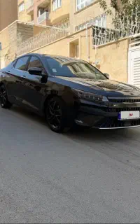 KMC j7 کی ام سی