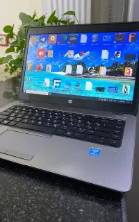 لپ تاپ hp بسیار تمیز