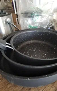 آبمیوه گیری وماهی تابهجا قاشق و چنگال نو