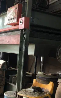 خرید و فروش ۱ عدد دستگاه پرس گرم برای تولیدی درب