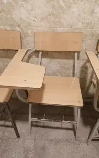 صندلی دانشجویی