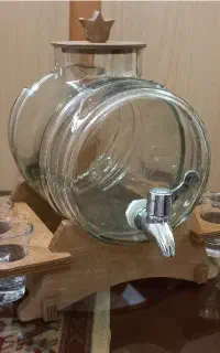 کلمن شیشه ای با ۶ عدد لیوان کوچک