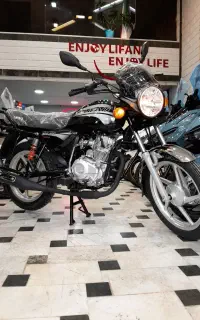 باکسر لیفان