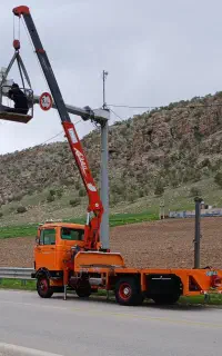 جرثقیل  کرایه ای.    ( صی زاده )