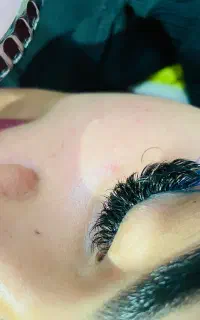 تخفیف آموزش اکستنشن مژه ولیفت ابرو ۹۰۰هزار تومان