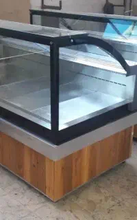 یخچال ومغازه