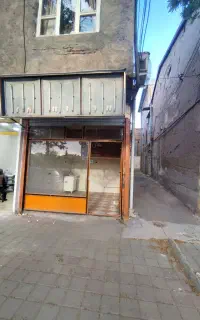 رهن و اجاره مغازه 12متری روبه روی پارک شادی