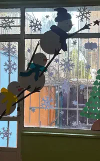 مربی پیش دبستان مسلط به زبان و مربی زبان