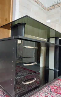 میز تلویزیون در حد نو