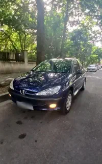 پژو۲۰۶تیپ۲مدل۹۸بیرنگ معاوضه با کوییک هم دارم