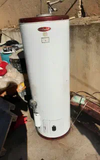 آبگرم کن زمینی در حد نو