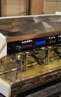 فروش ویژه دستگاه اسپرسوساز و‌ تجهیزات کافه