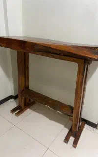 میز چوبی