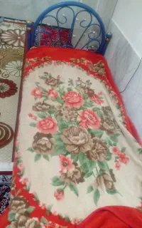 تخت جوان