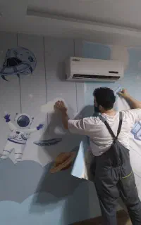 نصاب کاغذ دیواری ، پوستر ، برچسب