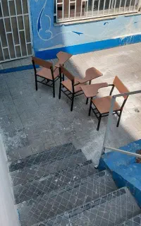 نیمکت و صندلی