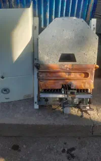 خرید و فروش آبگرمکن خراب درب منزل شما