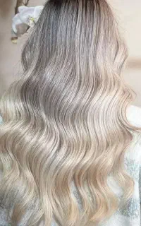 رنگ و لایت ،کراتین و احیای مو،میکاپ وشینیون
