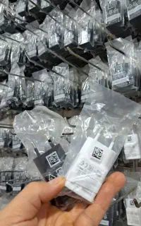 شارژ ها و کابل های اورجینال رسید
