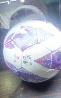 توپ فوتبال کاملاً سالم سایز 5 مولتن