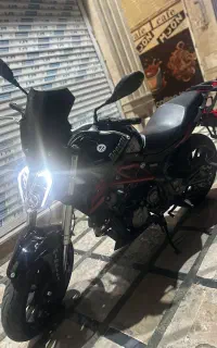 بنلی ۳۰۰جفت مدل۴۰۲