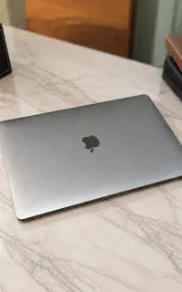 مک بوک M1