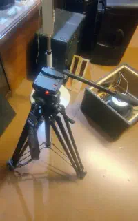 سه پایه مانفردو 501