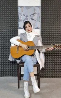 آموزش اصولی و سریع گیتار، آواز و کالیمبا