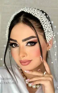نیازمند مدل میکاپ بصورت رایگان یا با افیش