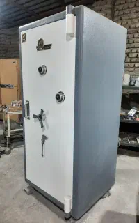 S کاوه ۱۶۰ و ۱۸۰ / گاو صندوق رمز آمریکاکلیدتاشو