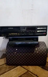 دوعدد ویدئو قدیمی