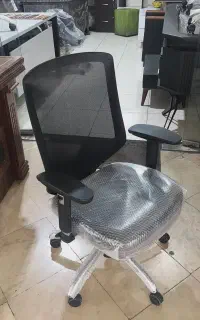 صندلی های اداری درب تولیدی کد۴۵f