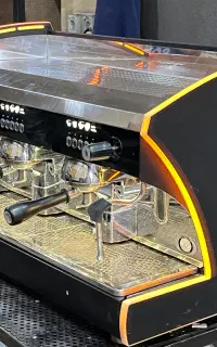 فروش اسپرسوساز صنعتی۲ گروپ/۳گروپ خدمات مادام العمر